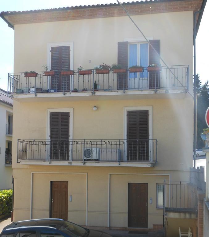 B&B La Luna dal Borgo Iesi Habitación foto